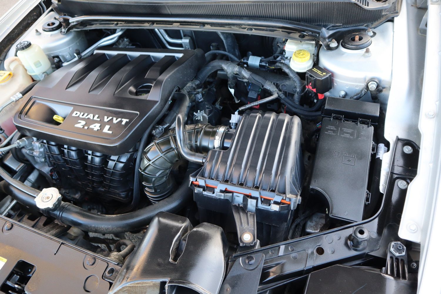 2012 Dodge Avenger SXT Victory Motors of Colorado