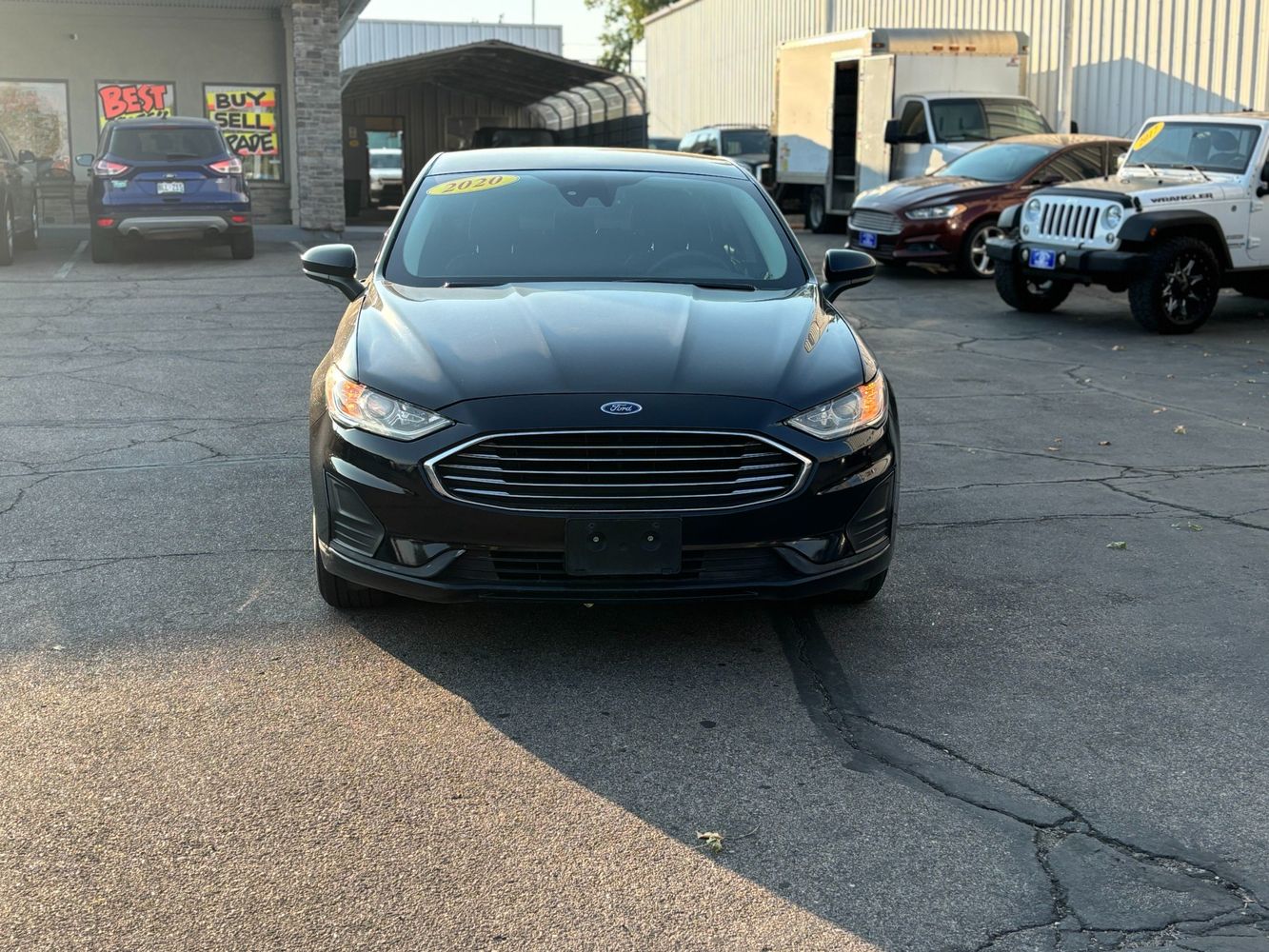 2020 Ford Fusion SE photo 2