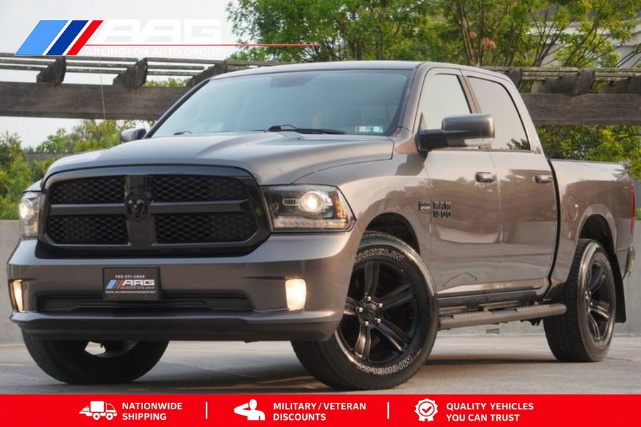 2017 Ram 1500 Night Crew Cab 4x4 5'7" Box