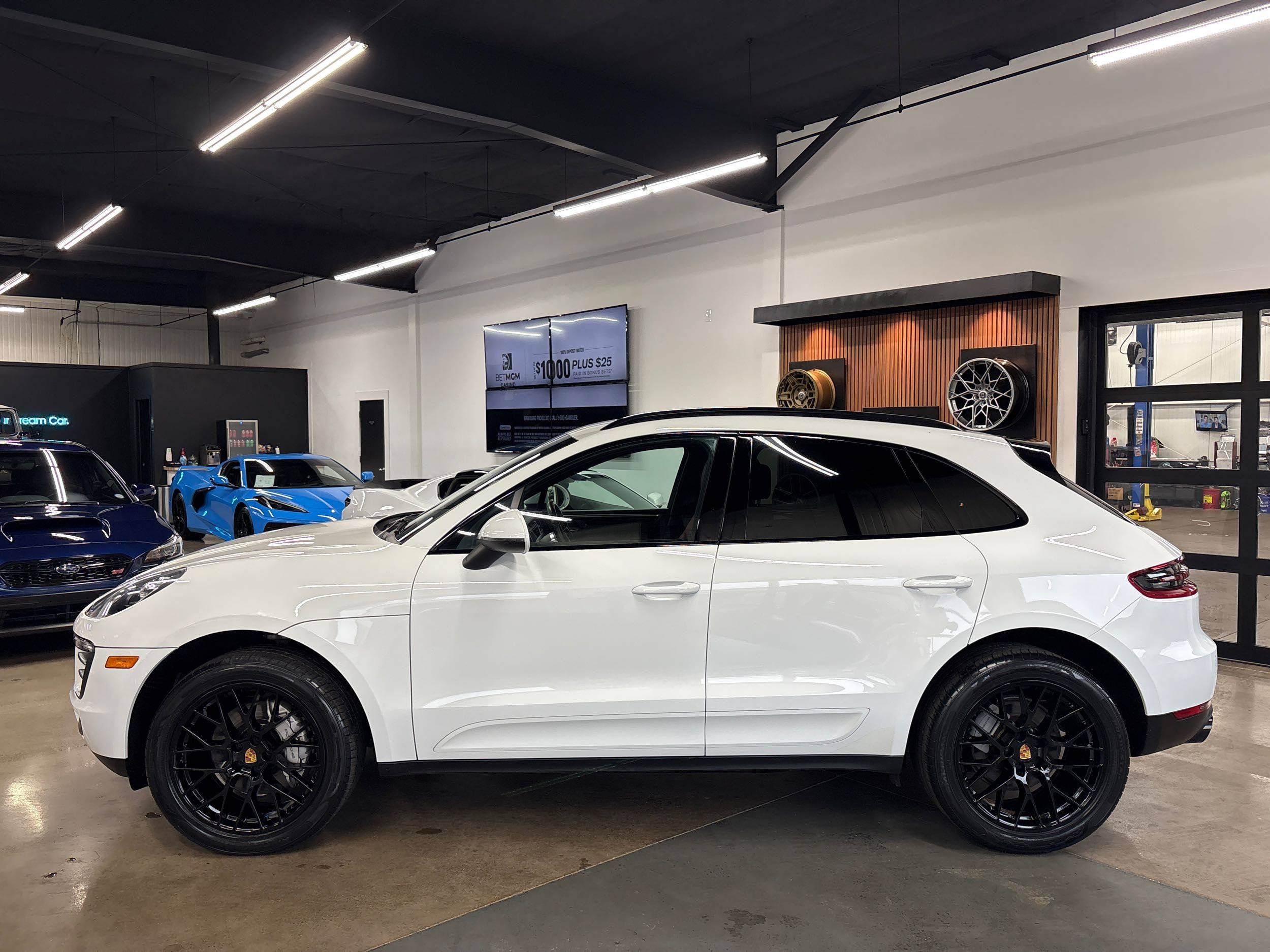 2016 Porsche Macan S photo 4