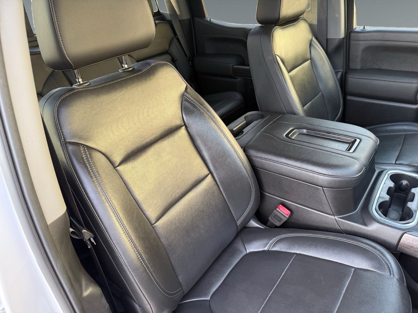 2019 Chevrolet Silverado LTZ photo 14