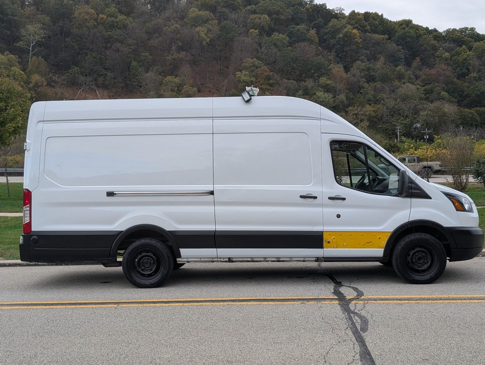 2019 Ford Transit-350 3