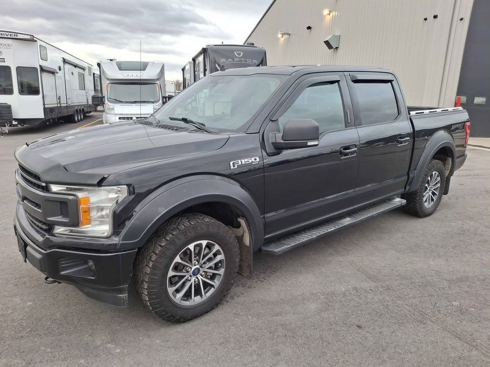 2020 Ford F-150 XLT's photo