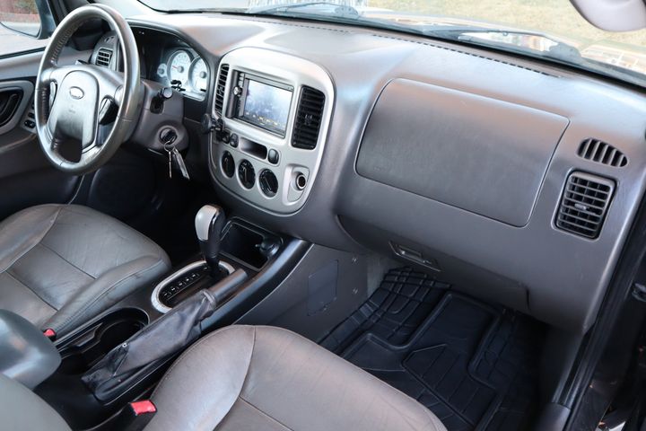 2007 Ford Escape XLT | Victory Motors of Colorado