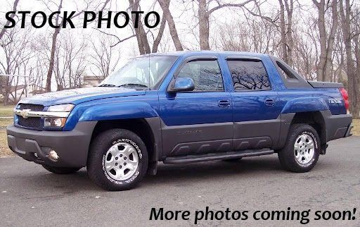 2003 Chevrolet Avalanche Base's photo