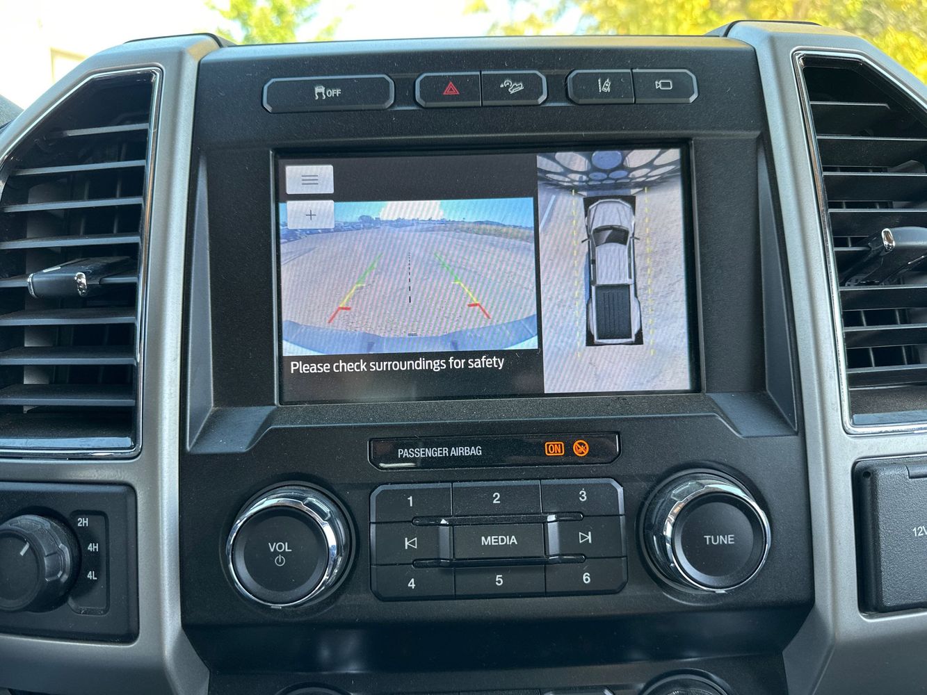 2020 Ford F-350 photo 17