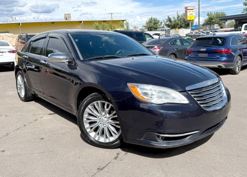 2012 Chrysler 200 Limited