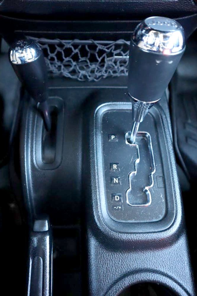 2016 Jeep Wrangler Unlimited Sport S photo 31