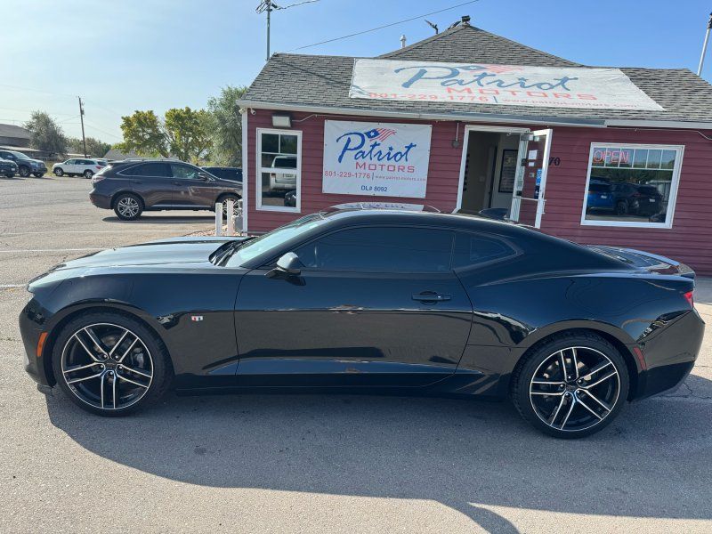 2017 Chevrolet Camaro 2LT RS photo 2