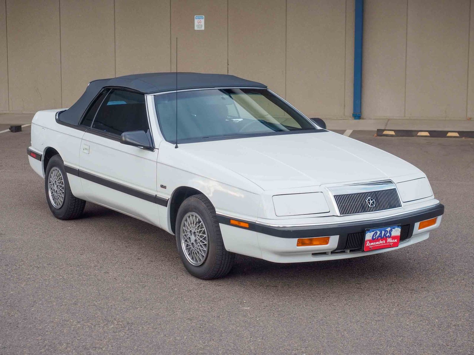1990 Chrysler Le Baron 6