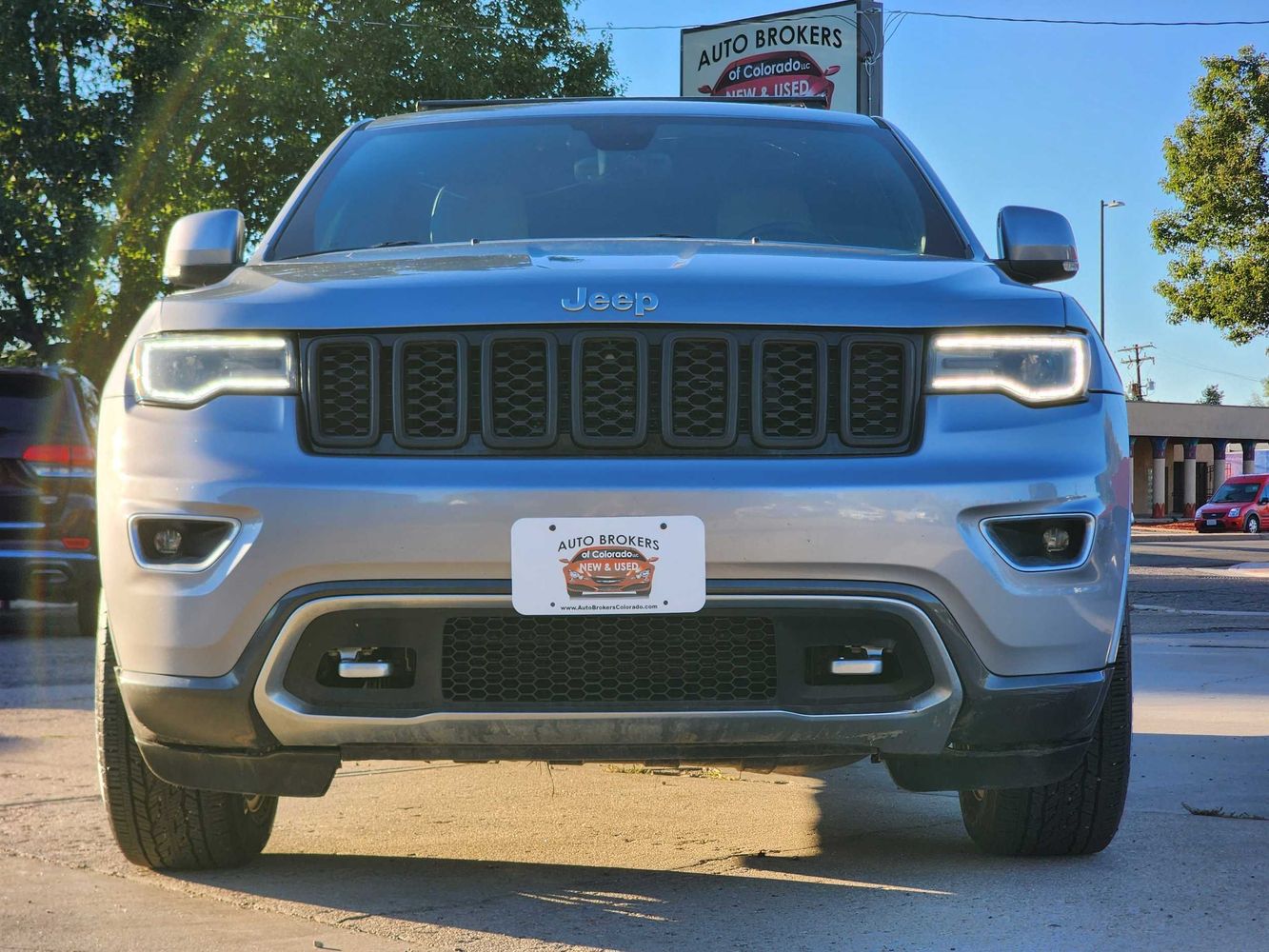 2018 Jeep Grand Cherokee Limited Sterling Edition photo 10