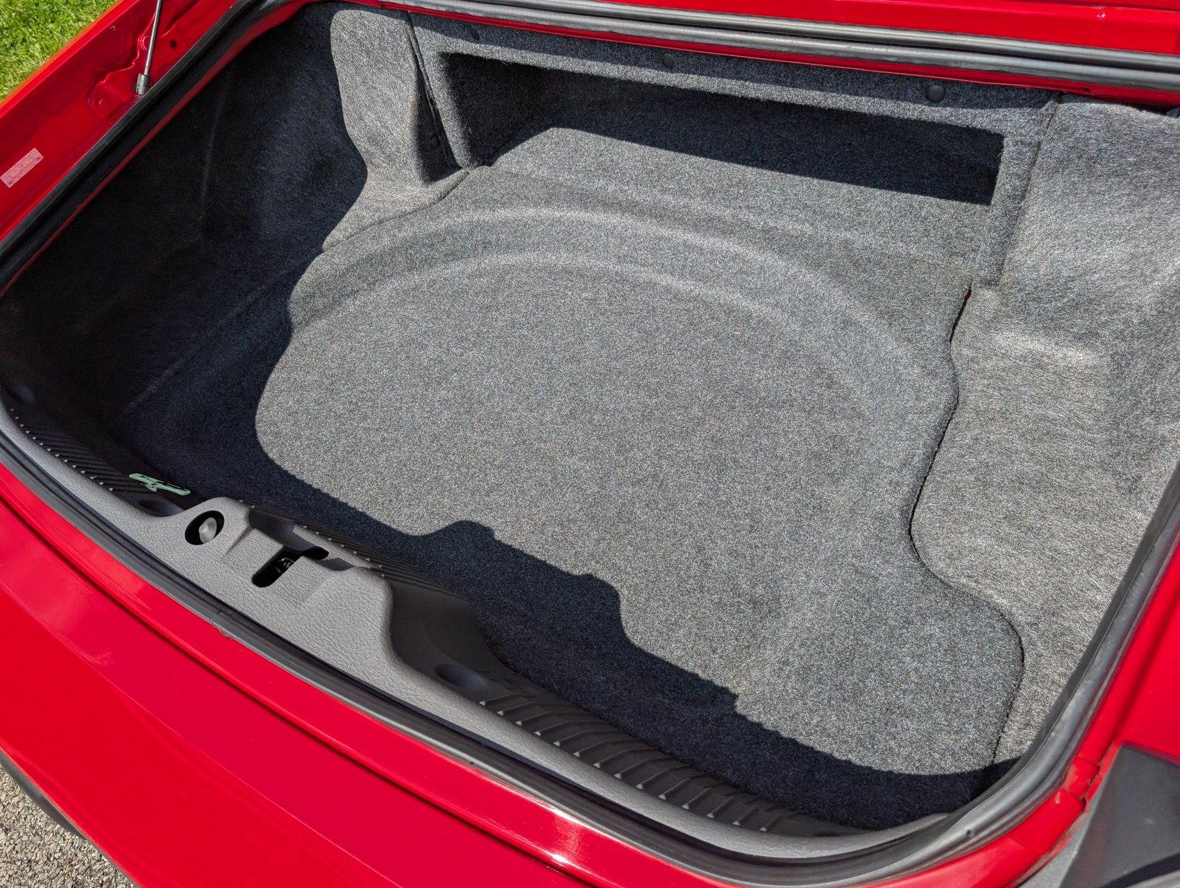 2002 Ford Thunderbird 94
