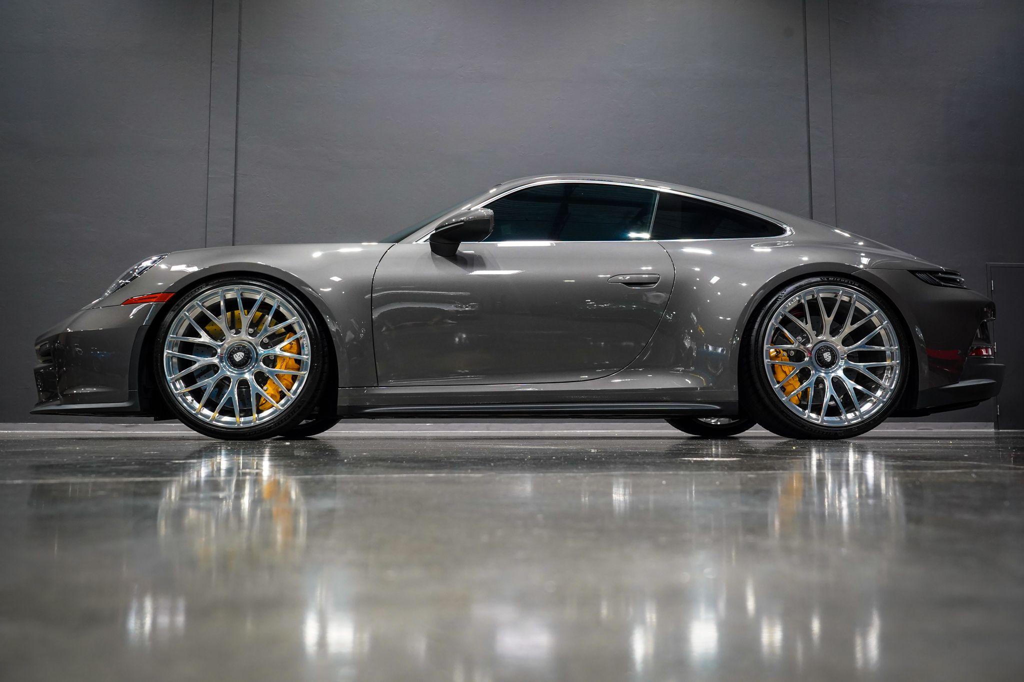 2022 Porsche 911 GT3's photo