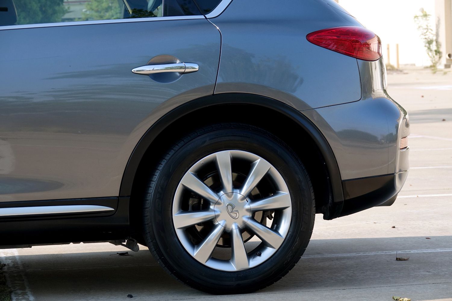 2017 Infiniti QX50 photo 23