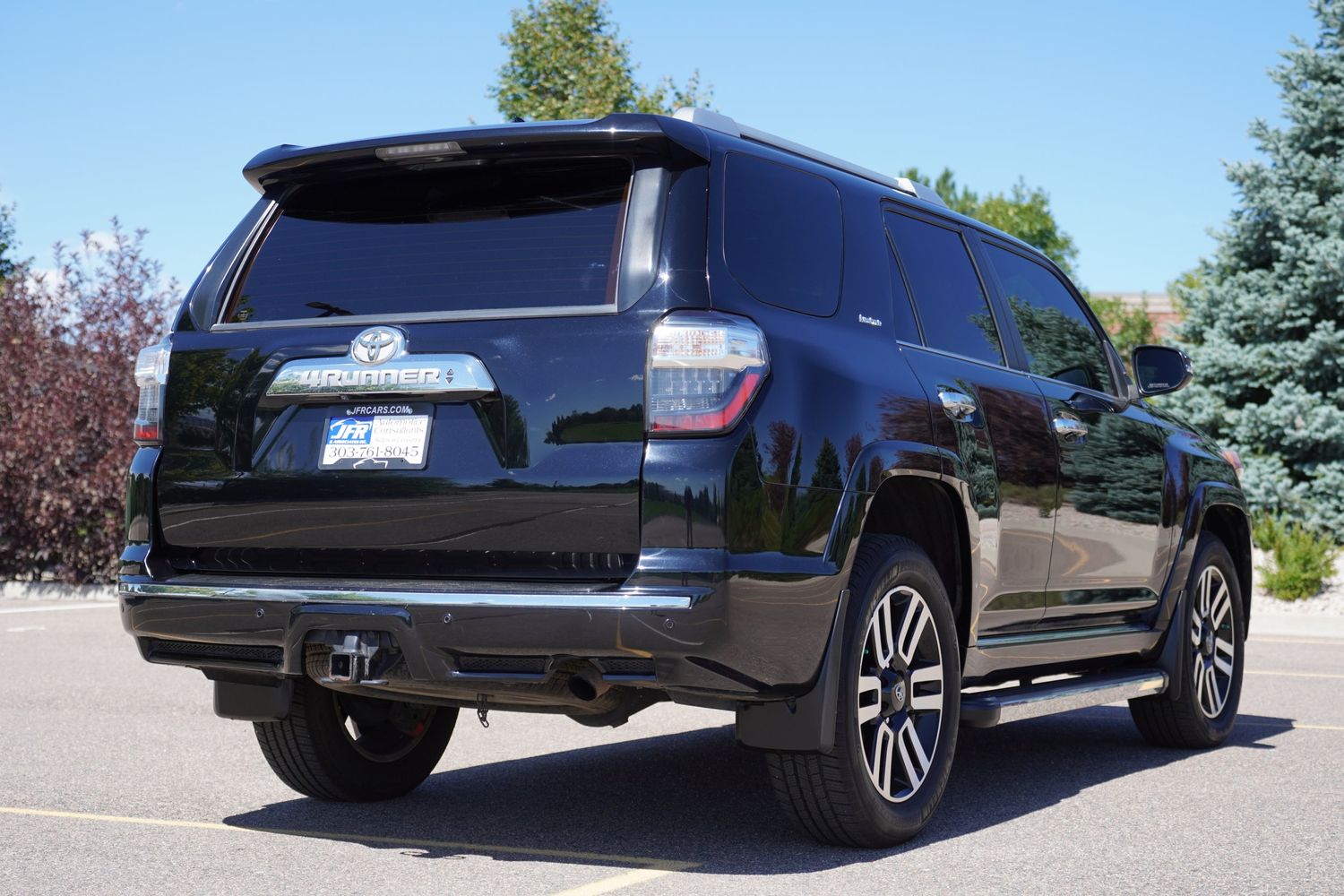 2015 Toyota 4Runner Limited photo 3