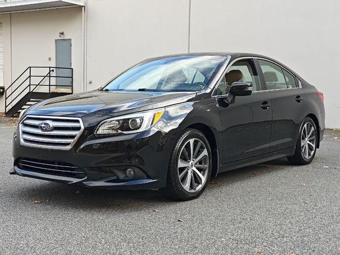 2016 Subaru Legacy 2.5i Limited photo 2