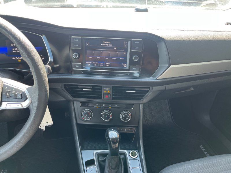 2022 Volkswagen Jetta S photo 16