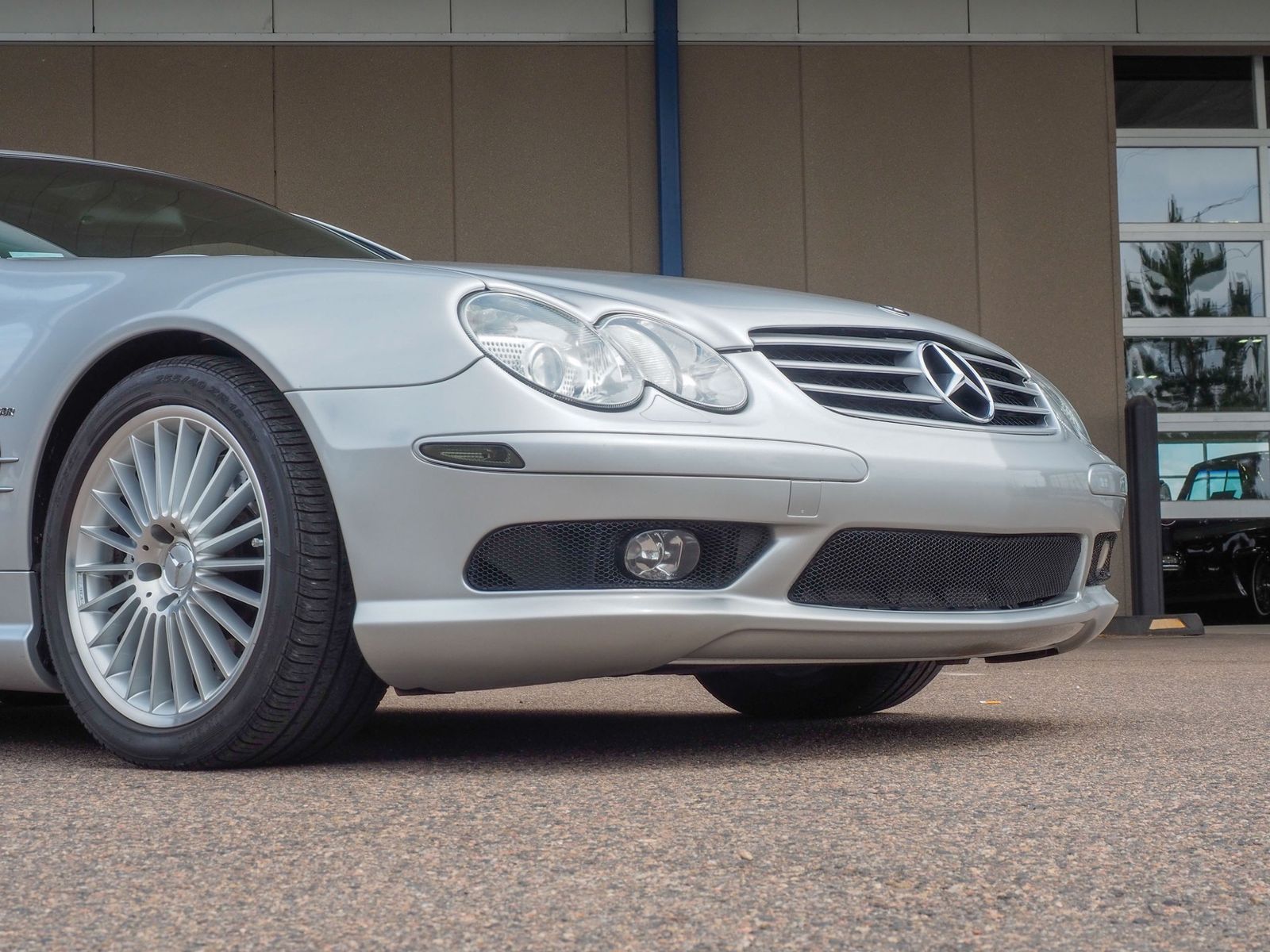 2004 Mercedes-Benz SL-Class 4