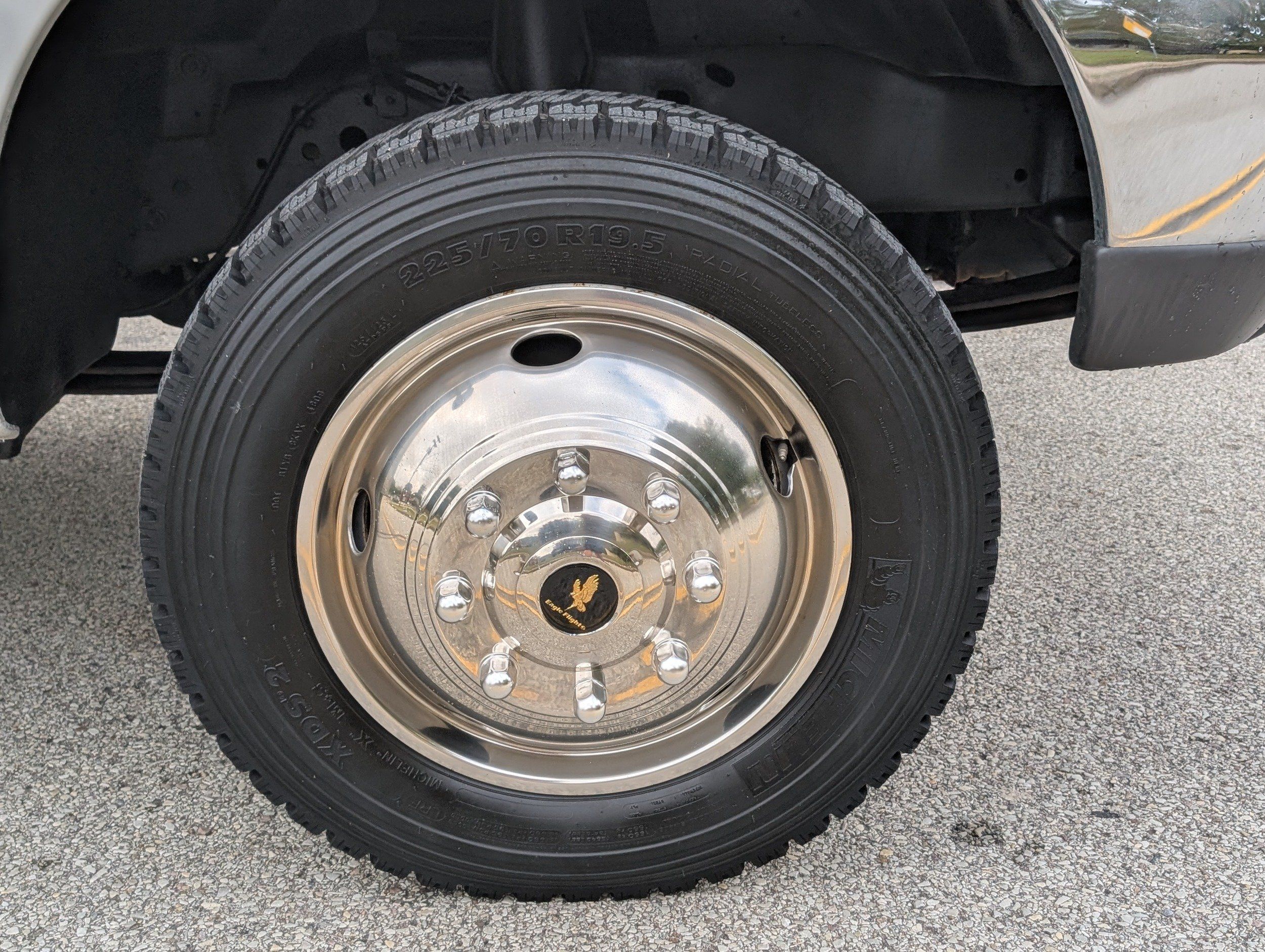 2000 Ford F-550 photo 15