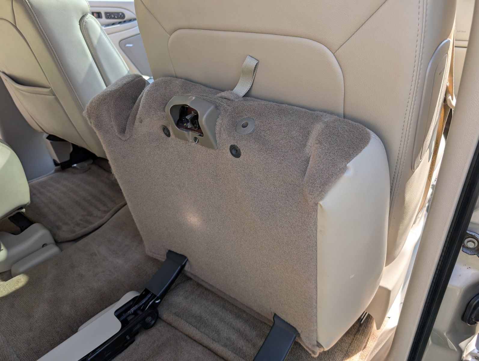 2004 Cadillac Escalade ESV 161