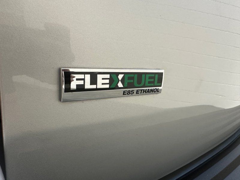 2011 Cadillac Escalade ESV Luxury, photo 32