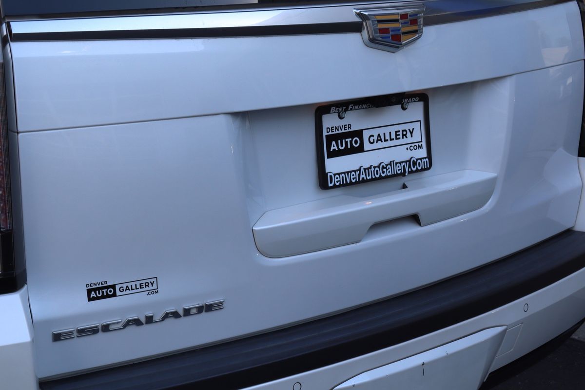 2017 Cadillac Escalade Premium Luxury