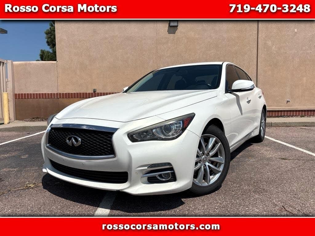 2015 INFINITI Q50