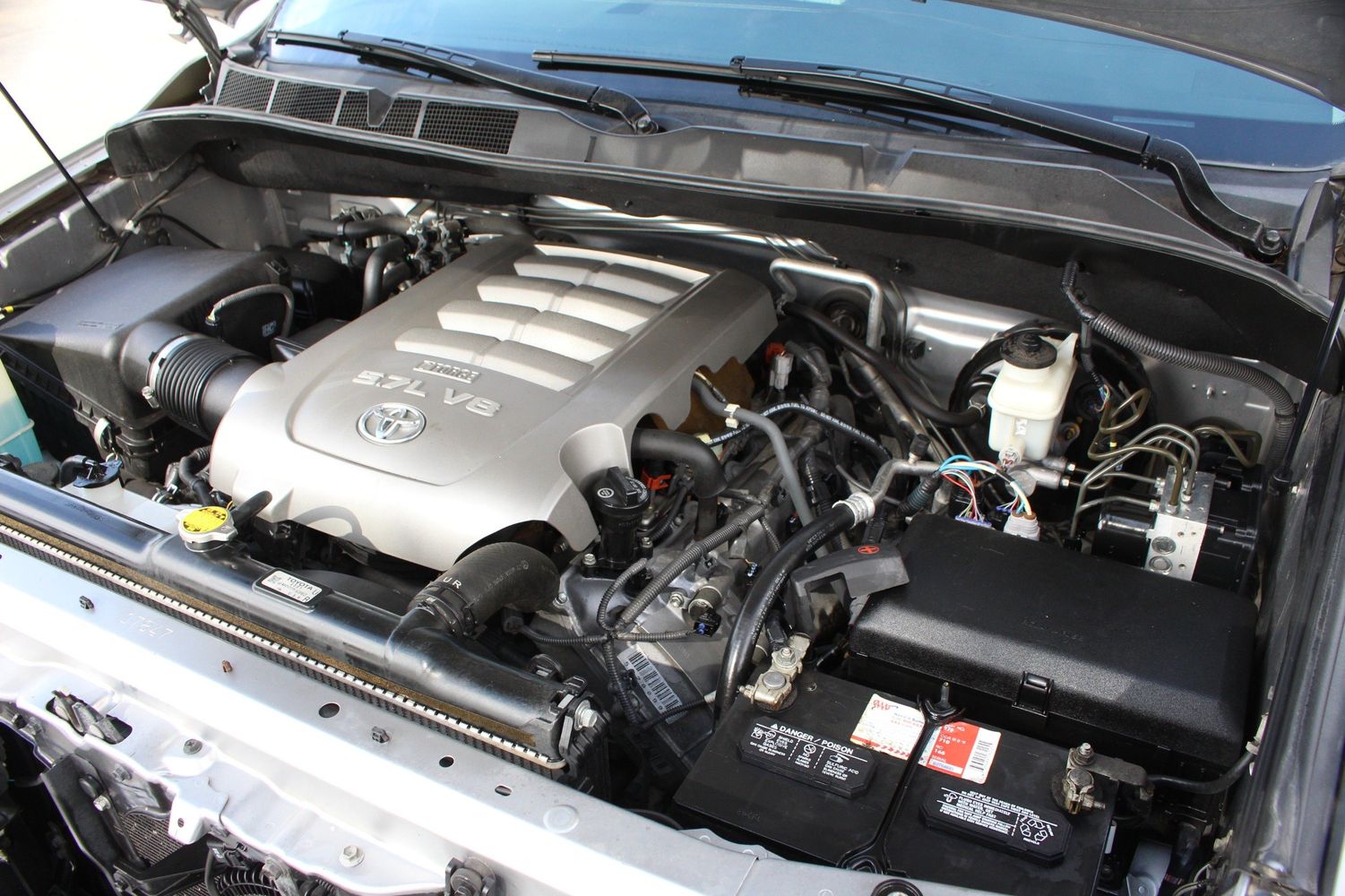 2010 Toyota Sequoia Limited | Victory Motors of Colorado