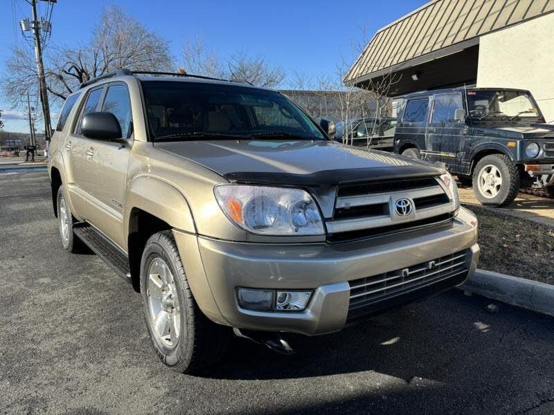 2004 Toyota 4Runner SR5 photo 3