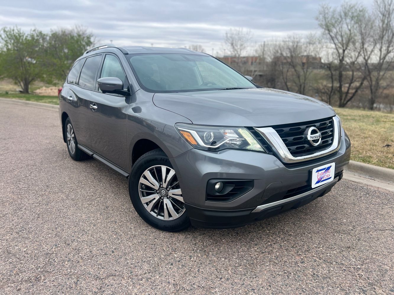 2017 Nissan Pathfinder SL