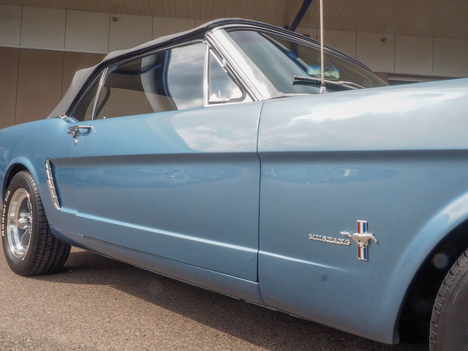 1965 Ford Mustang 17