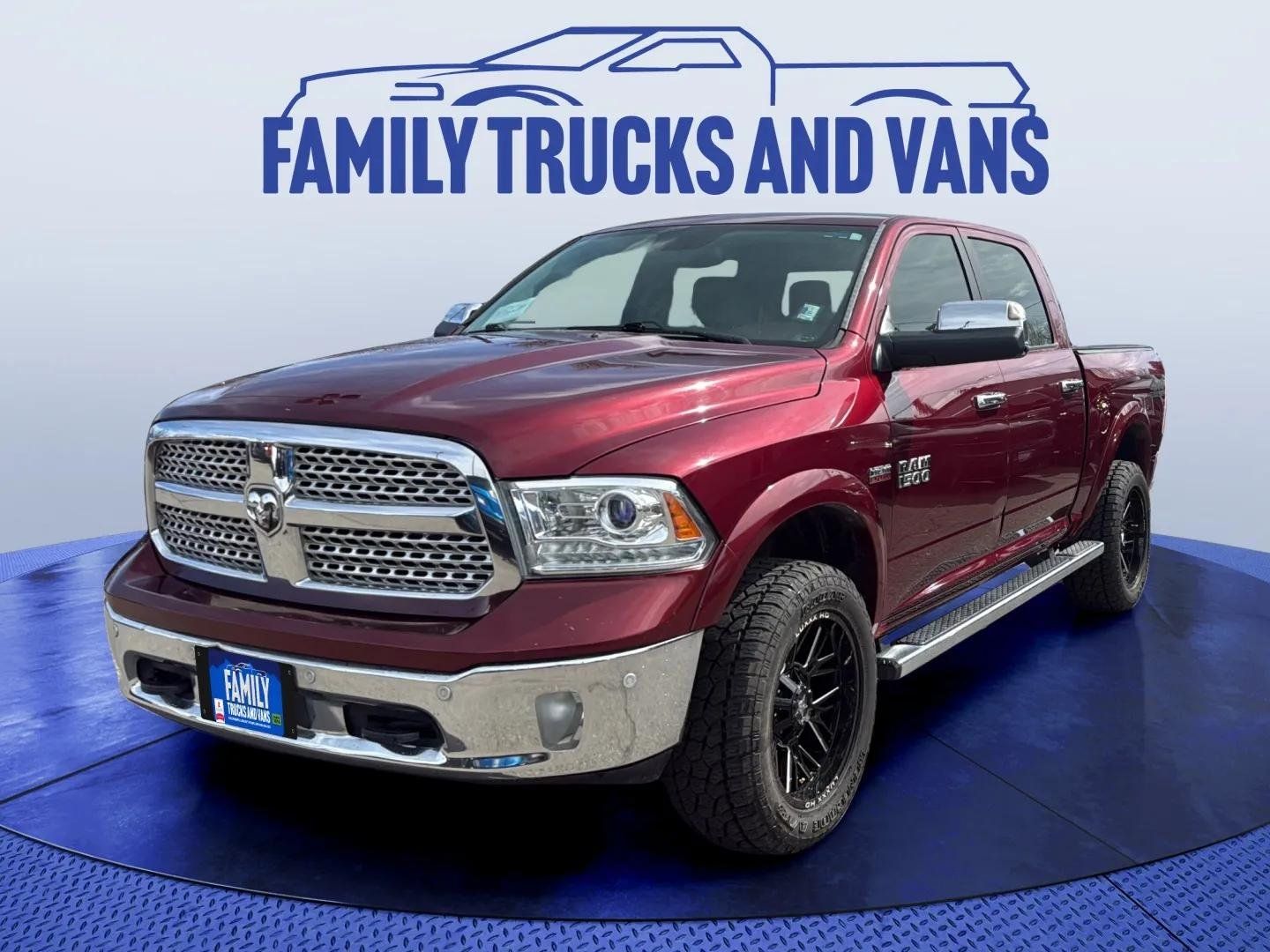 2017 RAM 1500 Laramie 4x4 Crew Cab 5'7's photo