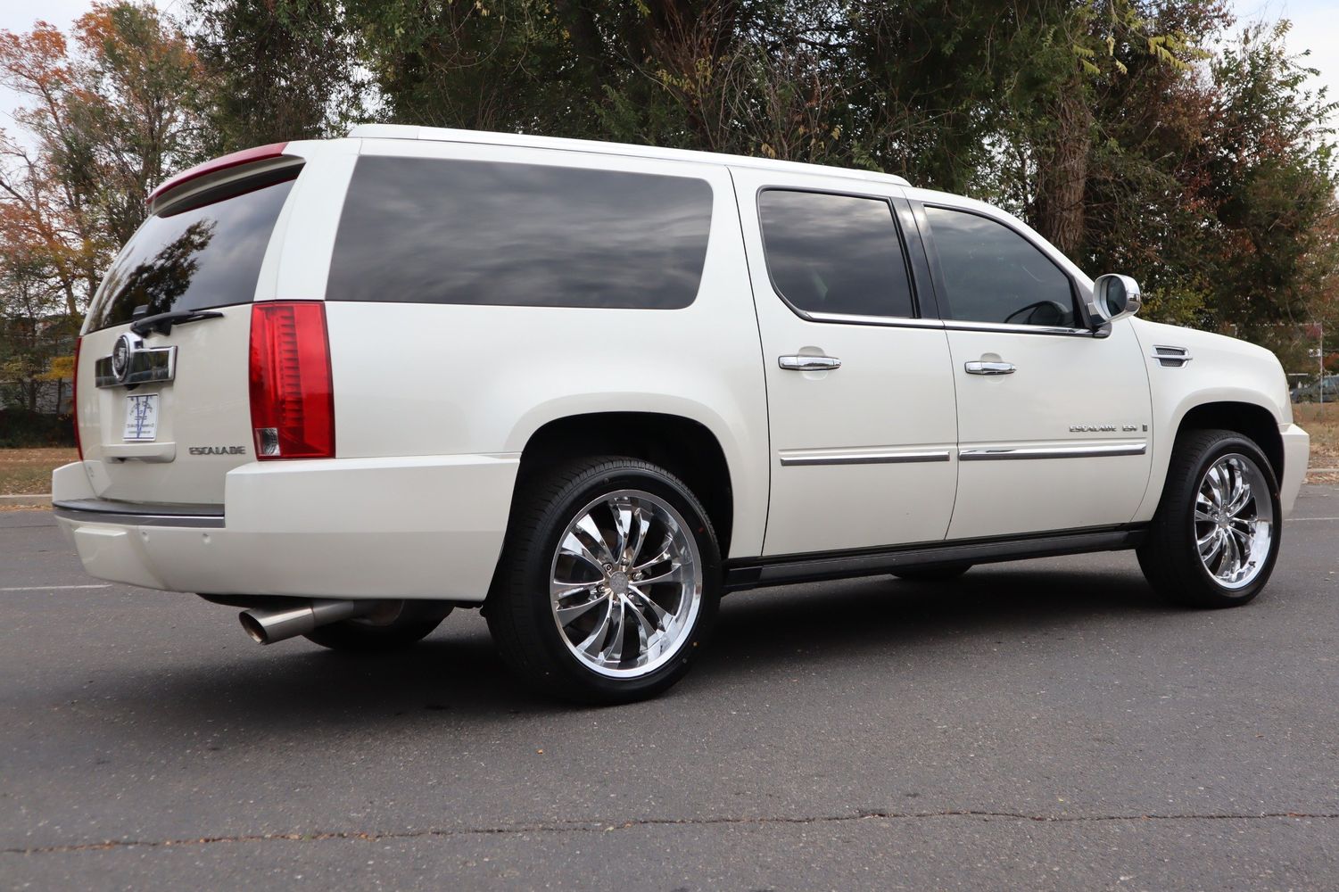 2008 Cadillac Escalade ESV Base | Victory Motors of Colorado