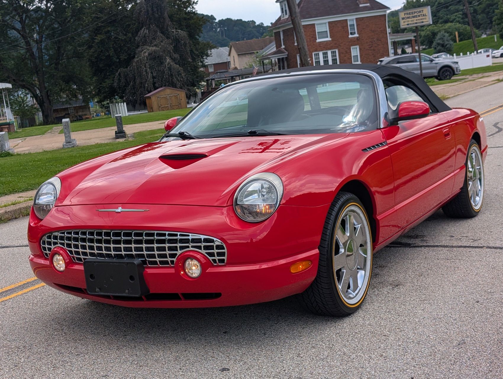 2002 Ford Thunderbird 15