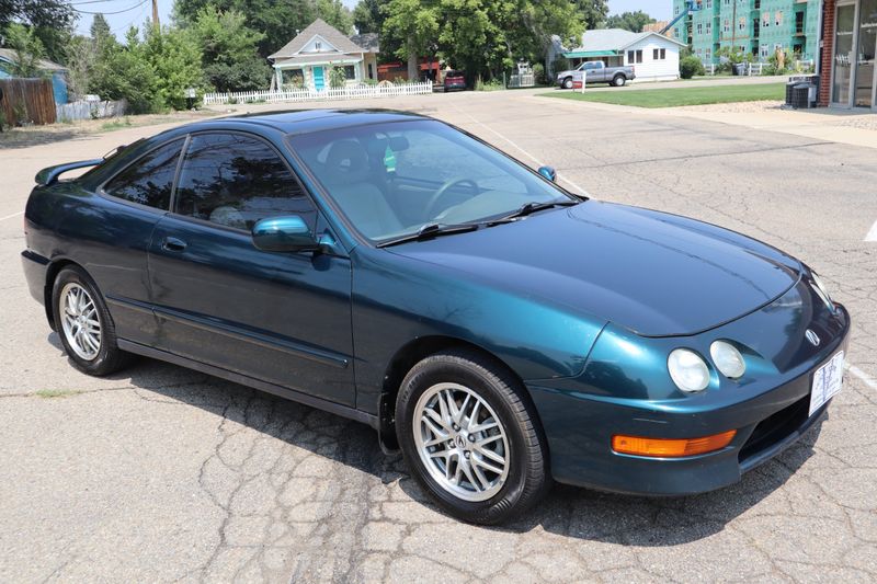 1998 Acura Integra Photos