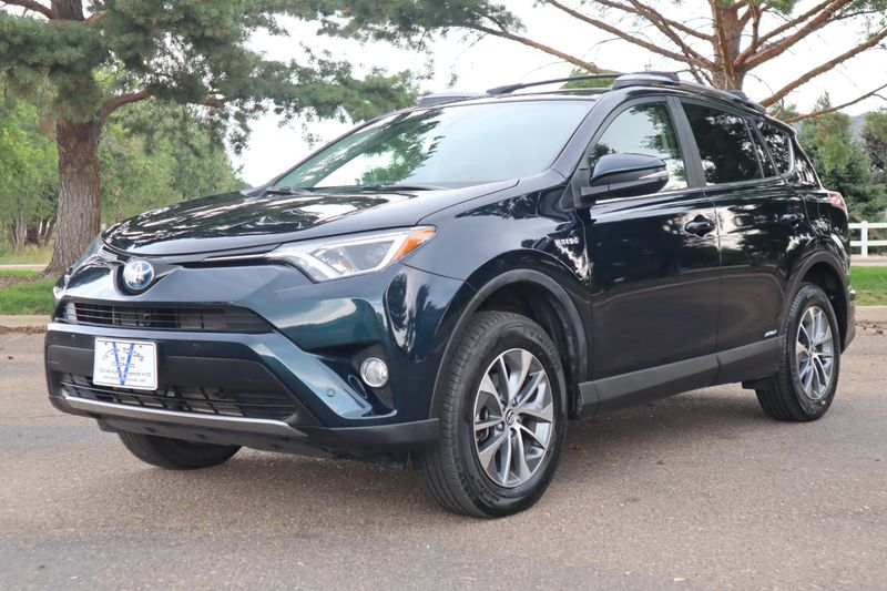 2018 Toyota RAV4 Hybrid XLE | Victory Motors of Colorado