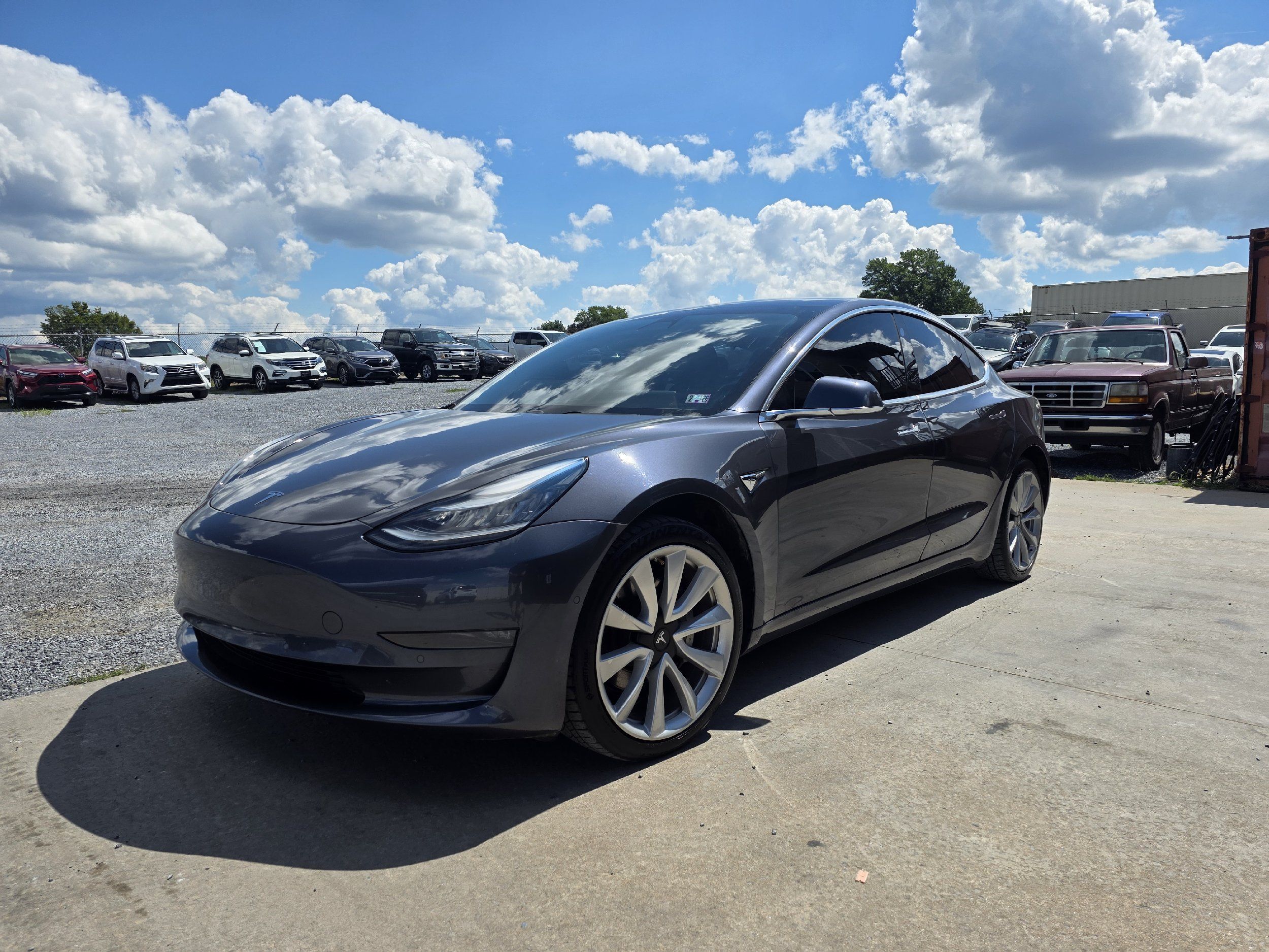 2019 Tesla Model 3 Long Range photo 3