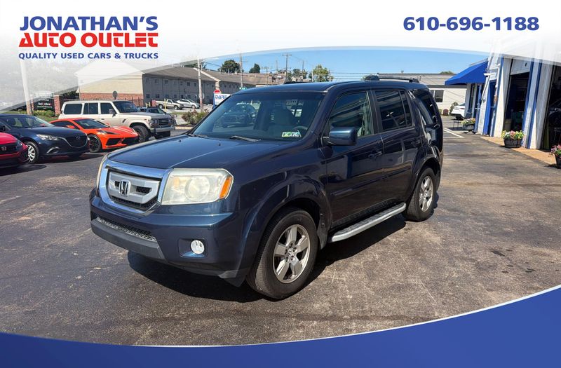 Blue 2011 Honda Pilot SUV / Crossover Four-Wheel Drive 5-Speed Automatic
