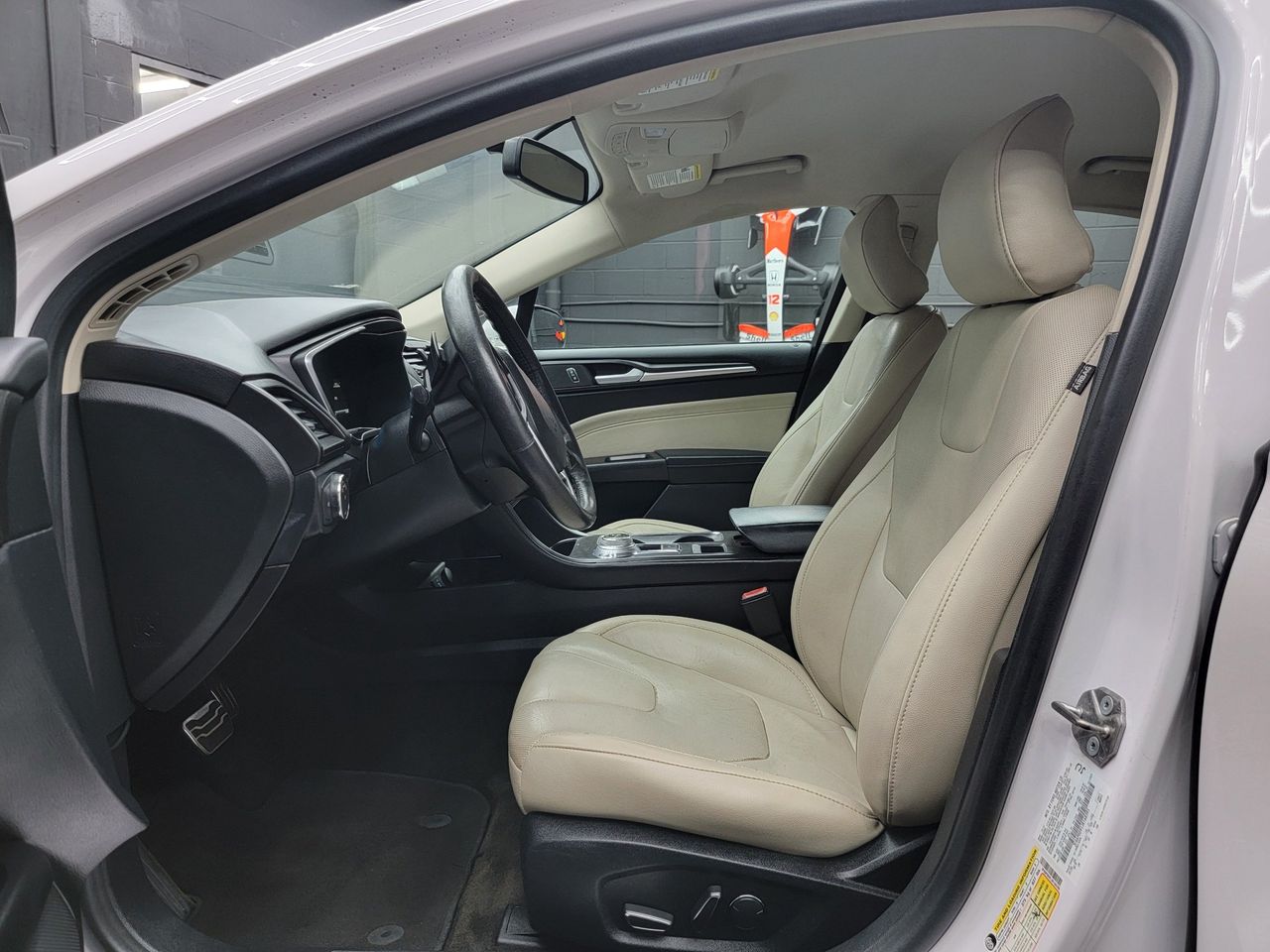 2018 Ford Fusion Titanium - Photo 17