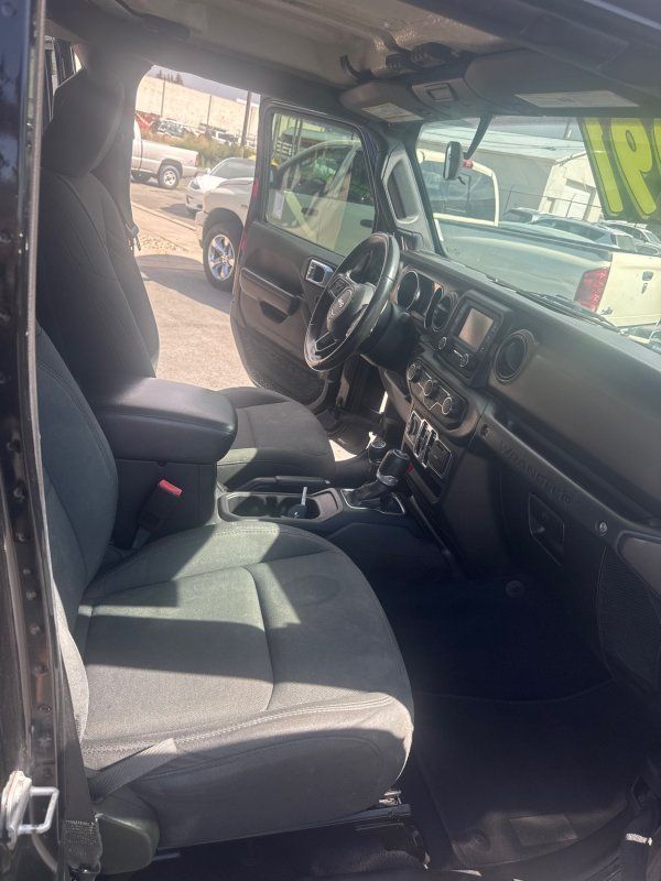 2019 Jeep Wrangler Unlimited Sport photo 12
