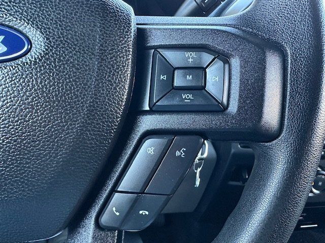 2017 Ford F-350 XLT photo 16