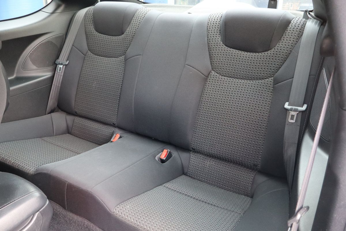 2010 Hyundai Genesis Coupe 2.0T Premium