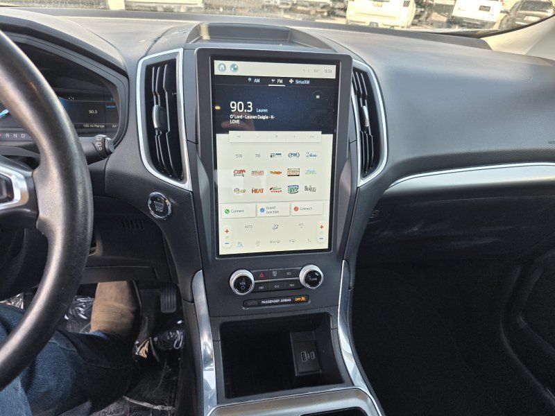 2022 Ford Edge Titanium - Photo 9