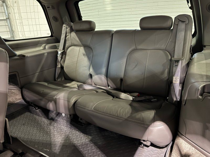 2002 Cadillac Escalade Base, photo 15