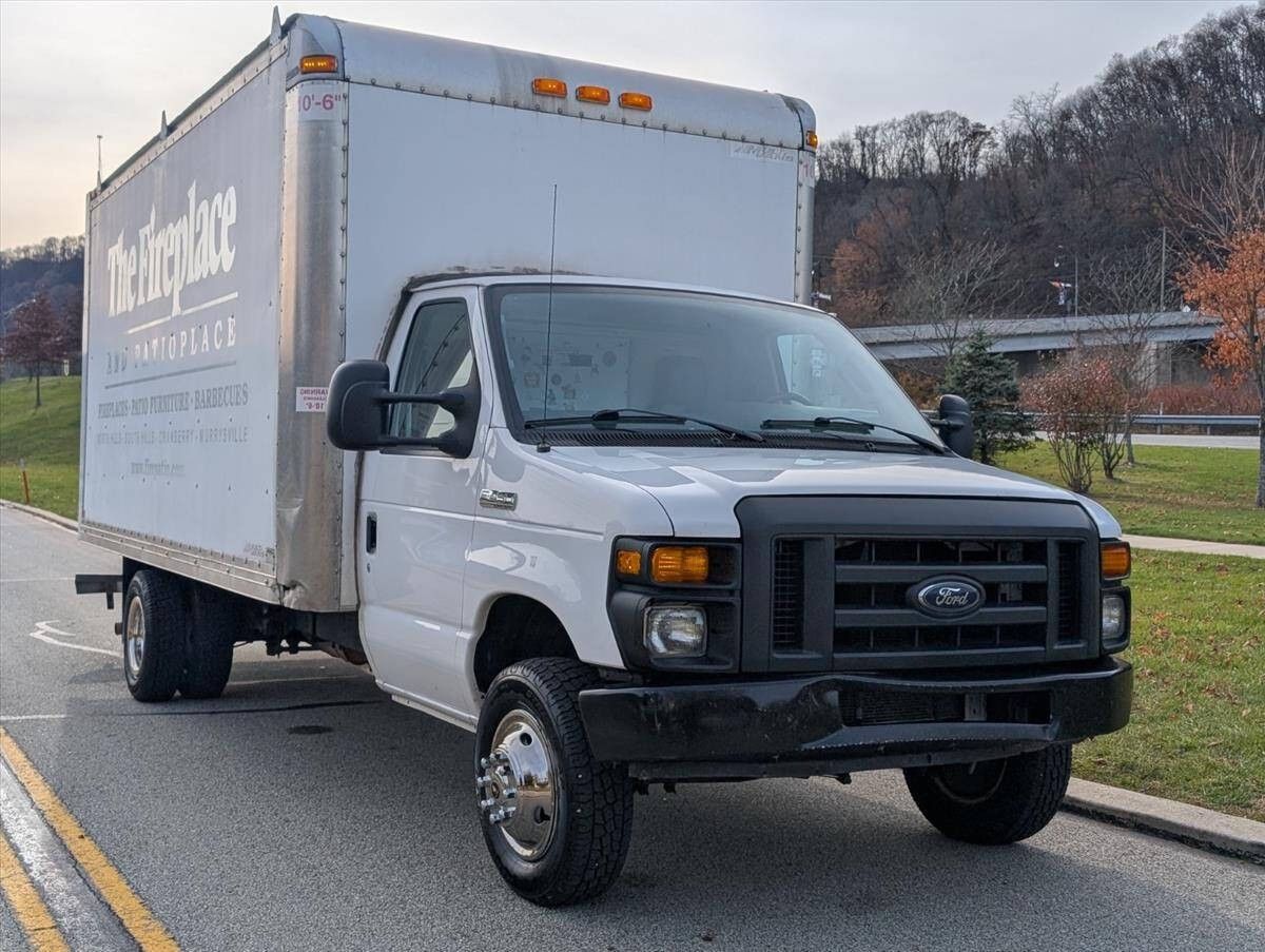 2017 Ford E-Series 2