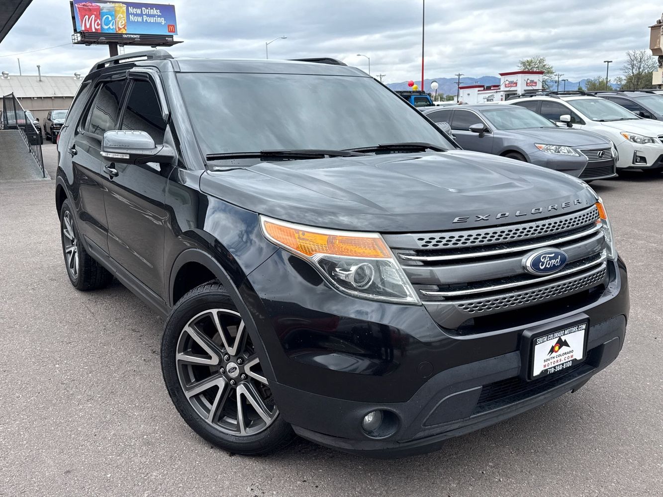 2015 Ford Explorer XLT 4x4's photo