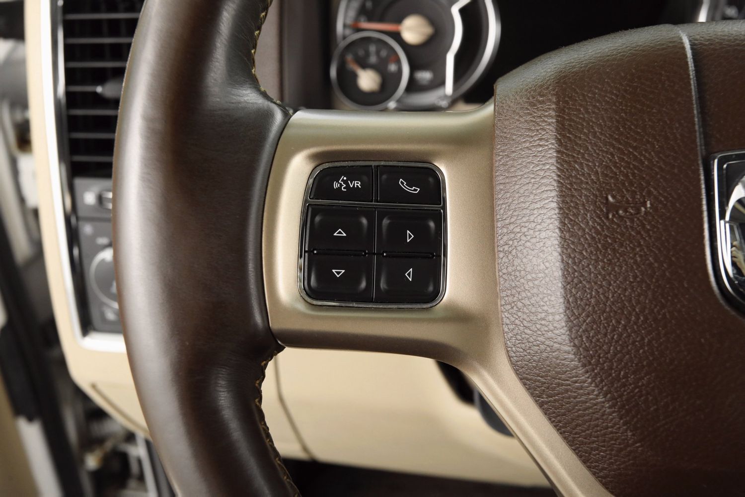 2017 Ram 1500 Laramie Longhorn photo 26