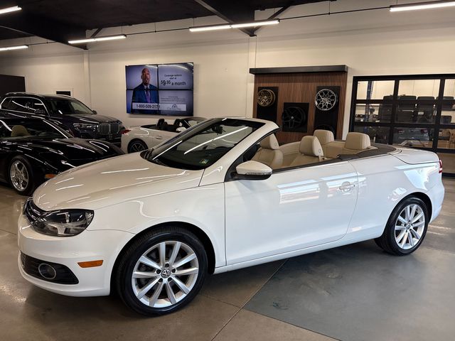 White 2014 Volkswagen Eos Komfort SULEV Convertible Front-Wheel Drive 6-Speed Automatic