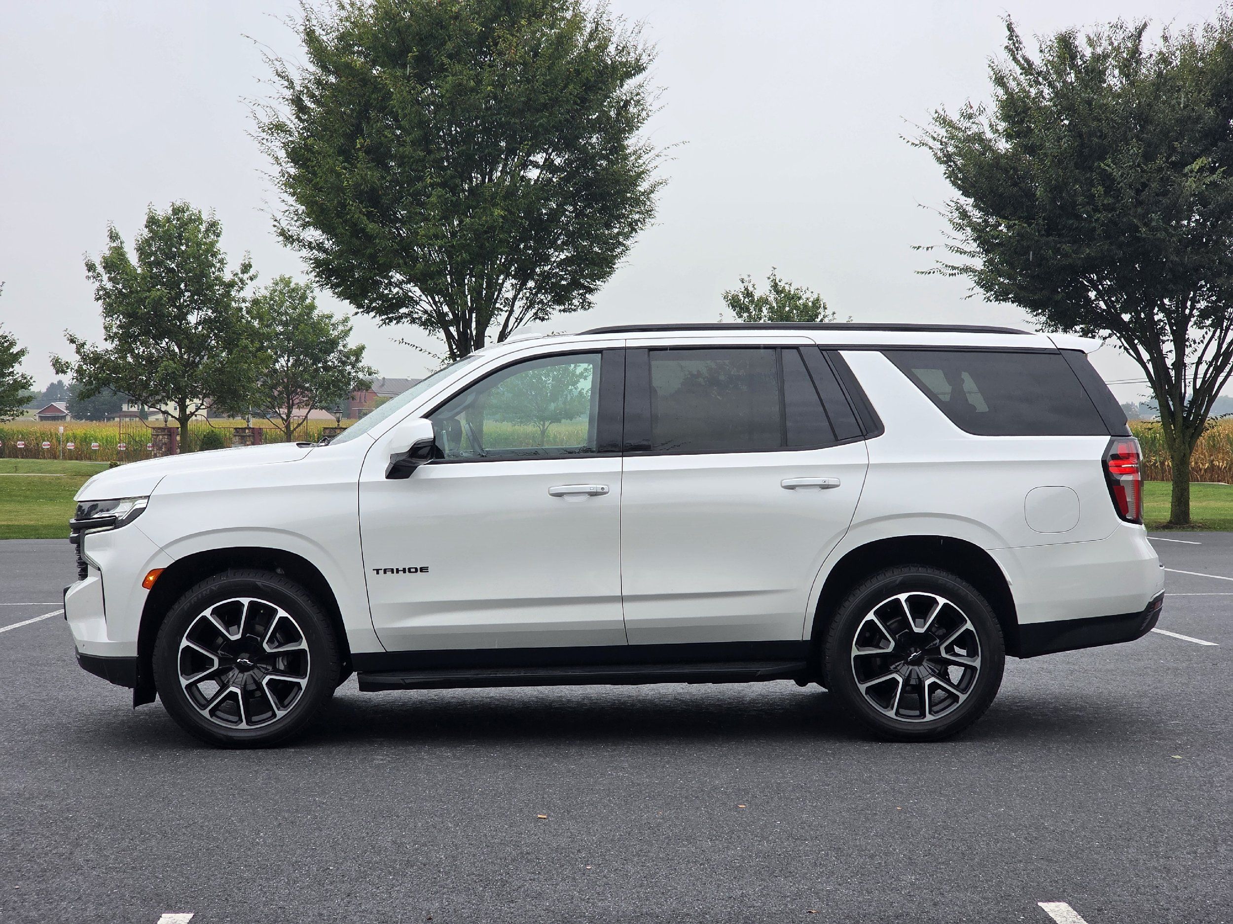 2021 Chevrolet Tahoe RST photo 4