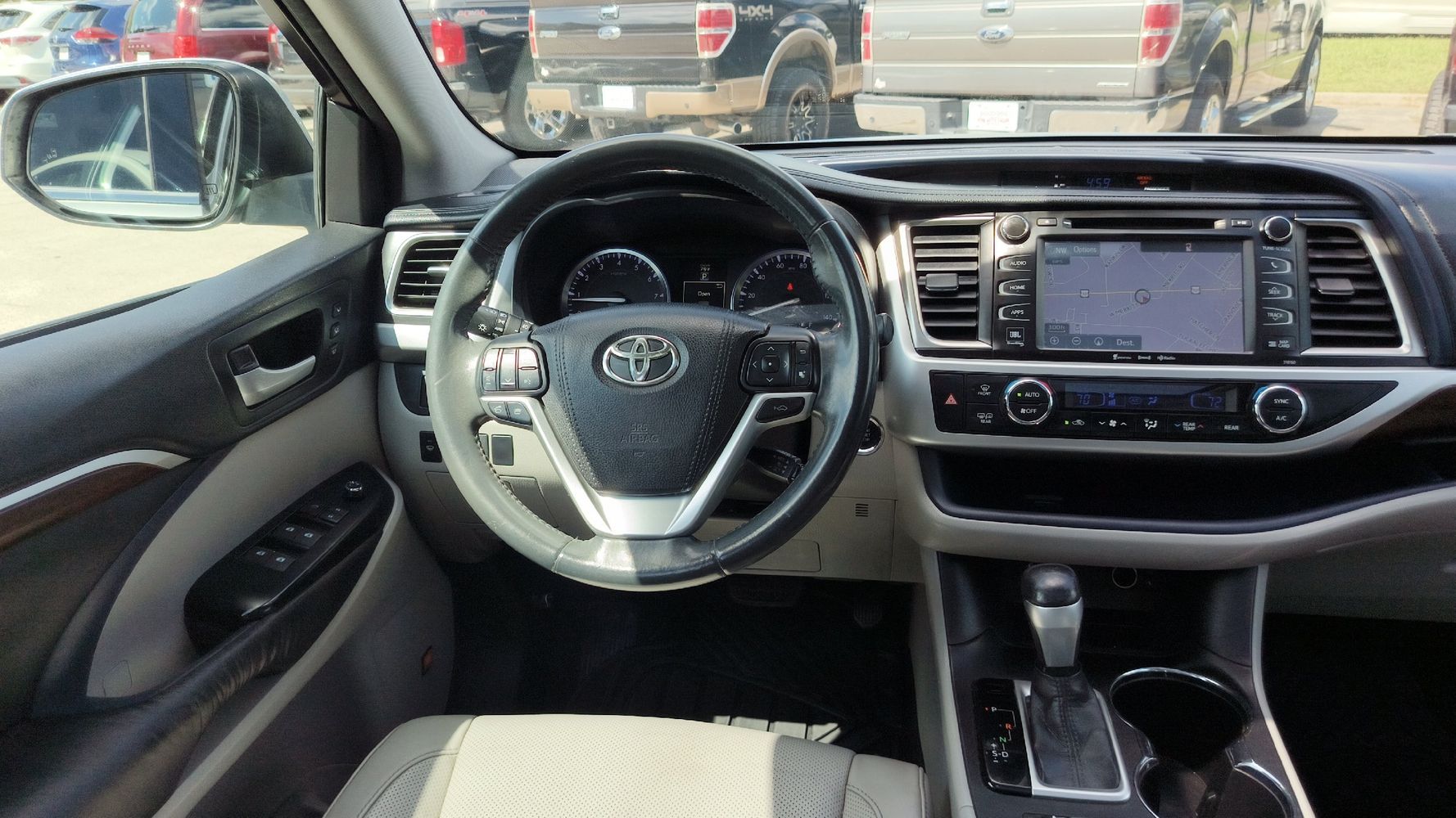 2016 Toyota Highlander Base Hybrid photo 23